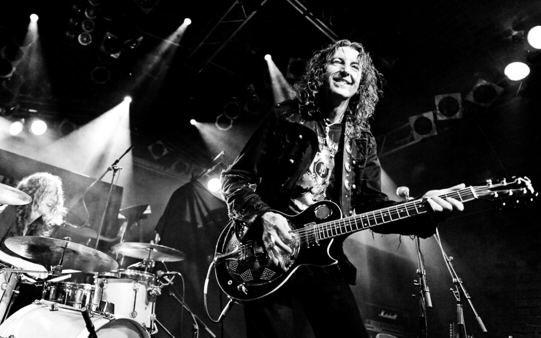 GWYN ASHTON BAND